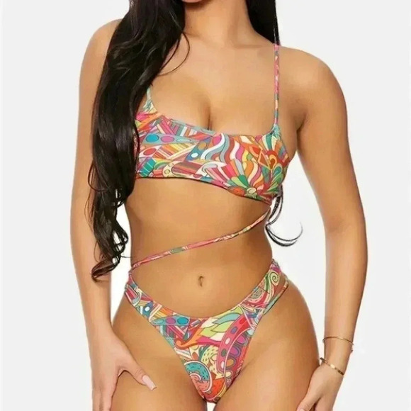 Diagonal Strappy Hip One Piece Swimsuit - Picture 1 of 2